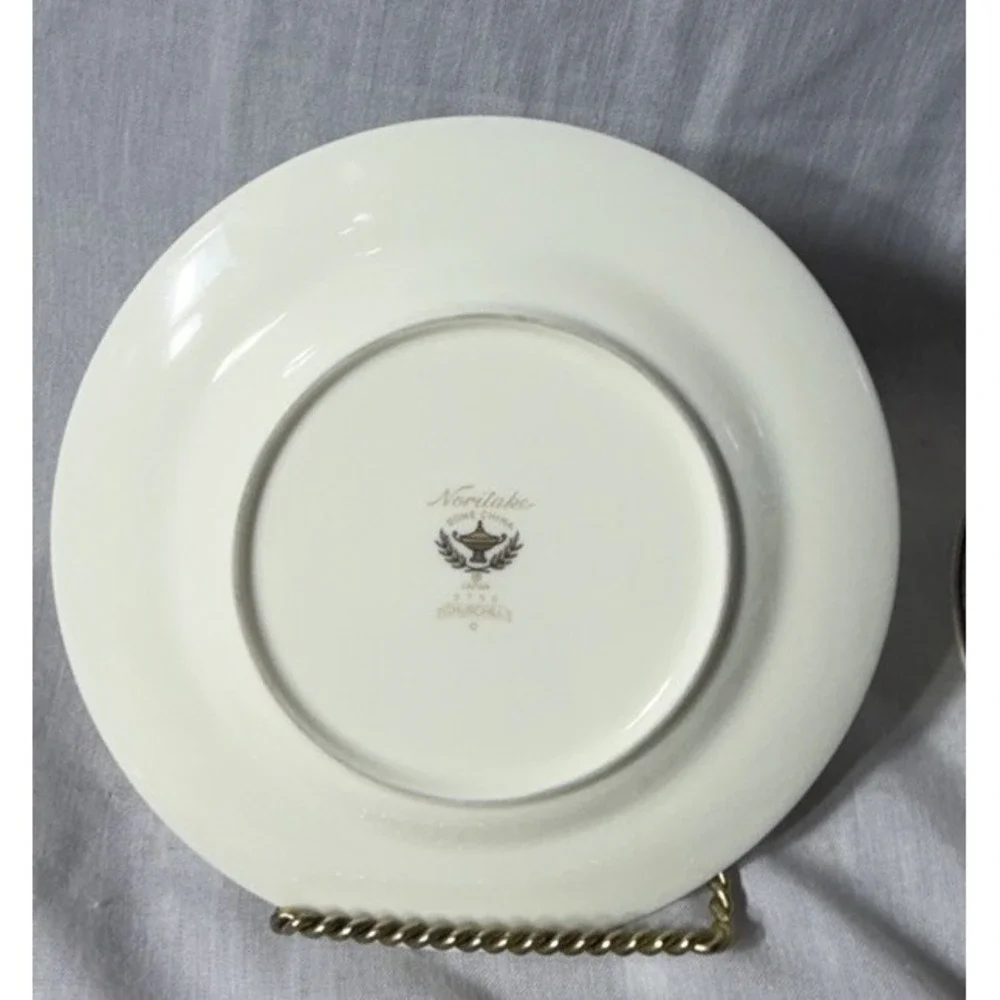 NORITAKE CHURCHILL 9750 SET OF 5 BONE CHINA BREAD & BUTTER‎ PLATES - 6 inch